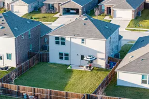 1024 Vernon Dr, Aubrey, TX 76227 - Photo 34