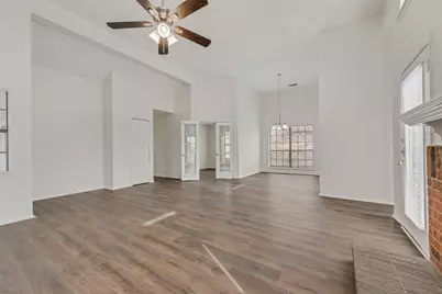 1362 Southridge Drive, Lancaster, TX 75146 - Photo 6