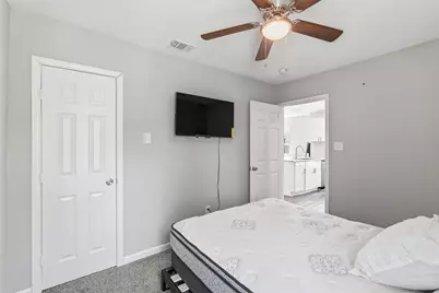 2637 Pine Street, Dallas, TX 75215 - Photo 14