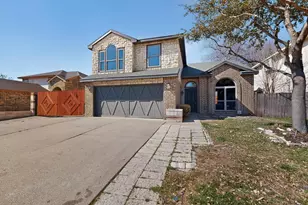 5204 Sherburne Dr, Arlington, TX 76018 - Photo 2