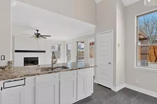 5204 Sherburne Dr, Arlington, TX 76018 - Photo 14