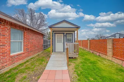 5260 Dillon Circle, Haltom City, TX 76137 - Photo 32