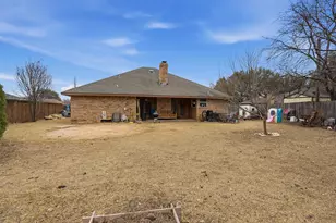 704 Daniels Dr, Crowley, TX 76036 - Photo 40