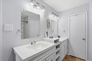 704 Daniels Dr, Crowley, TX 76036 - Photo 34