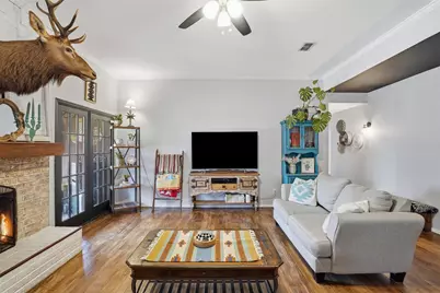 704 Daniels Drive, Crowley, TX 76036 - Photo 8