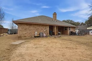 704 Daniels Dr, Crowley, TX 76036 - Photo 38