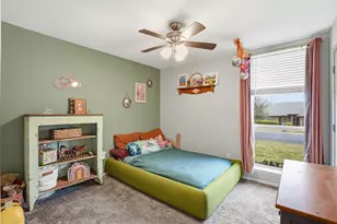 704 Daniels Dr, Crowley, TX 76036 - Photo 22