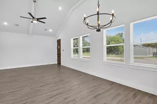 2921 Blackjack Ln, Granbury, TX 76048 - Photo 12