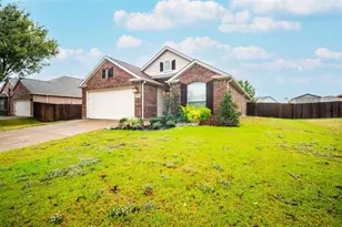 106 Eagle Feather Dr, Waxahachie, TX 75165 - Photo 2