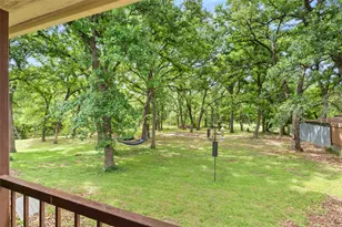 1010 Nina St, Bowie, TX 76230 - Photo 36