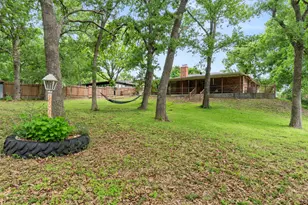 1010 Nina St, Bowie, TX 76230 - Photo 38