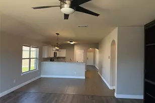 2027 Fair Weather Dr, Lancaster, TX 75146 - Photo 12