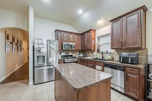 8143 Guadalupe Rd, Arlington, TX 76002 - Photo 8