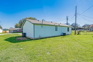 1513 Coral Cut Off, Pelican Bay, TX 76020 - Photo 20