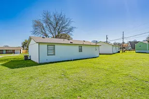 1517 Coral Cut Off, Pelican Bay, TX 76020 - Photo 16