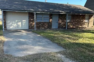 1836 Coral Rd, Azle, TX 76020 - Photo 1