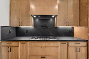 117 Yvonne St, Red Oak, TX 75154 - Photo 2