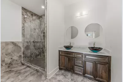 1726 Driskell Street, Dallas, TX 75215 - Photo 32