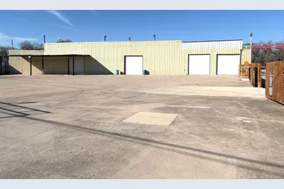 2000 Northwest Parkway #A, Sanctuary, TX 76020 - Photo 2