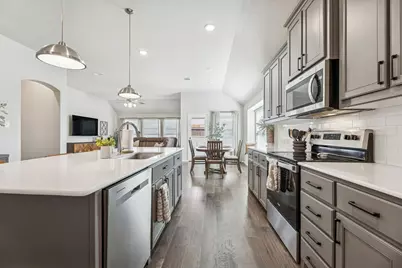 204 Magnolia Drive, Azle, TX 76020 - Photo 8