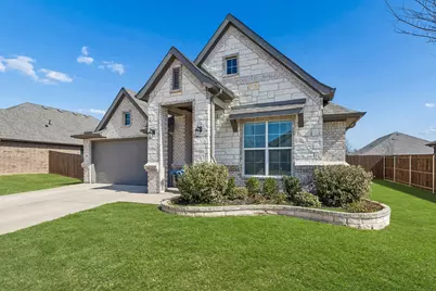 204 Magnolia Drive, Azle, TX 76020 - Photo 4