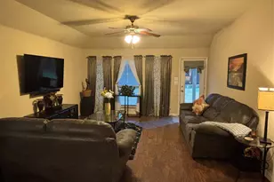 608 Kinghaven Dr, Little Elm, TX 75068 - Photo 8