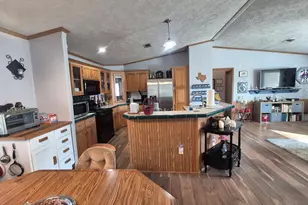 438 Silver River Rd, Gholson, TX 76705 - Photo 10