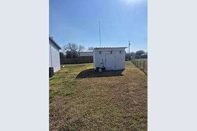 438 Silver River Road, Gholson, TX 76705 - Photo 36