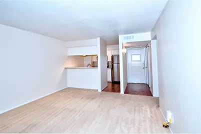 4837 Cedar Springs Road #304, Dallas, TX 75219 - Photo 8