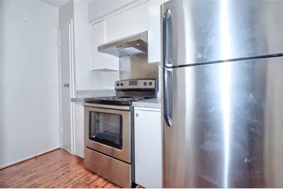 4837 Cedar Springs Road #304, Dallas, TX 75219 - Photo 4