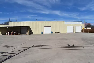 2000 Northwest Parkway #B, Azle, TX 76020 - Photo 2