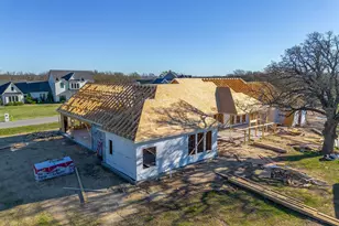 657 S Sugartree Dr, Lipan, TX 76462 - Photo 10