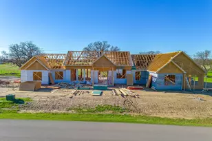 657 S Sugartree Dr, Lipan, TX 76462 - Photo 26