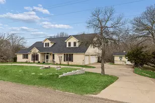 3558 S Nolan River Rd, Cleburne, TX 76033 - Photo 2