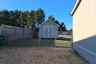 810 Pecos River Dr, Granbury, TX 76048 - Photo 32