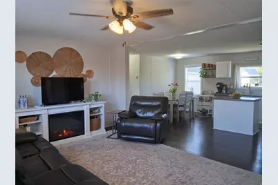 810 Pecos River Drive, Granbury, TX 76048 - Photo 2