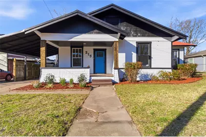 215 E 12th Street, Bonham, TX 75418 - Photo 1