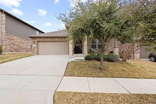5513 Wharfside Pl, Denton, TX 76208 - Photo 2
