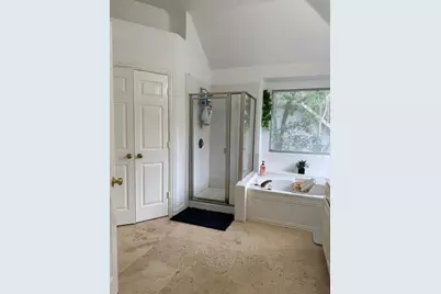 417 Moonlight Way, Irving, TX 75063 - Photo 20