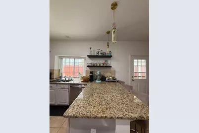 417 Moonlight Way, Irving, TX 75063 - Photo 10