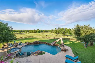 12201 Madison Lane, Justin, TX 76247 - Photo 10