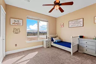 12201 Madison Ln, Justin, TX 76247 - Photo 32