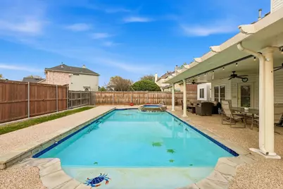 5901 Rushing Creek Court, Haltom City, TX 76137 - Photo 16