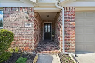 1900 6th St, Argyle, TX 76226 - Photo 2