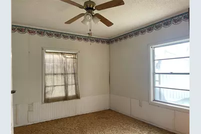 406 S Austin Street, Wolfe City, TX 75496 - Photo 14