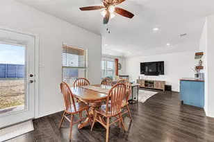 816 Glover Dr, Aubrey, TX 76227 - Photo 12