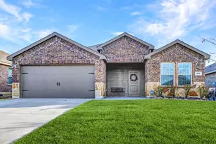 816 Glover Dr, Aubrey, TX 76227 - Photo 1