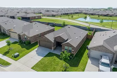 816 Glover Drive, Aubrey, TX 76227 - Photo 32