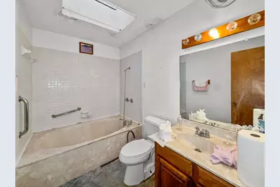 291 Farm Road 3132, Klondike, TX 75448 - Photo 16