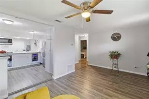 1419 Swiss St, Arlington, TX 76010 - Photo 8